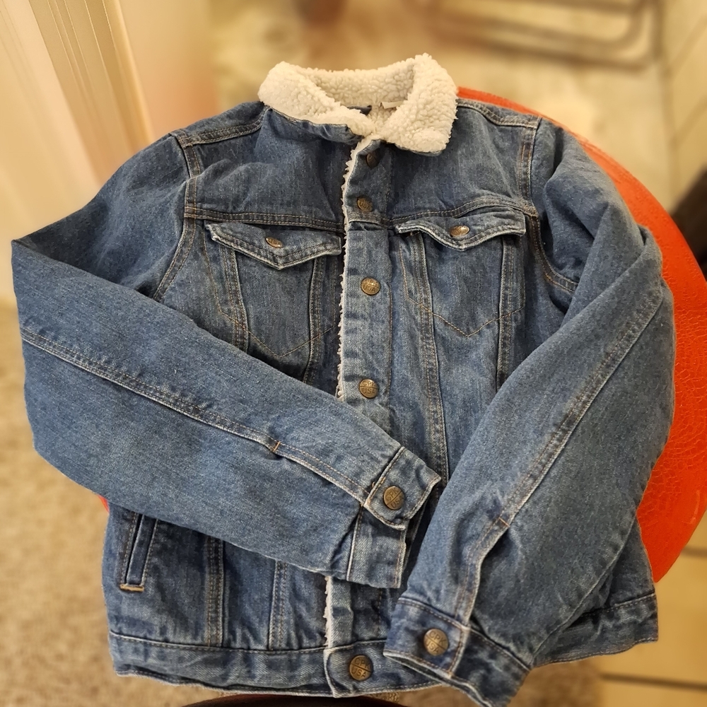 WARM QUALITY JEAN JACKET Womens Size Small Or  KIDS XL